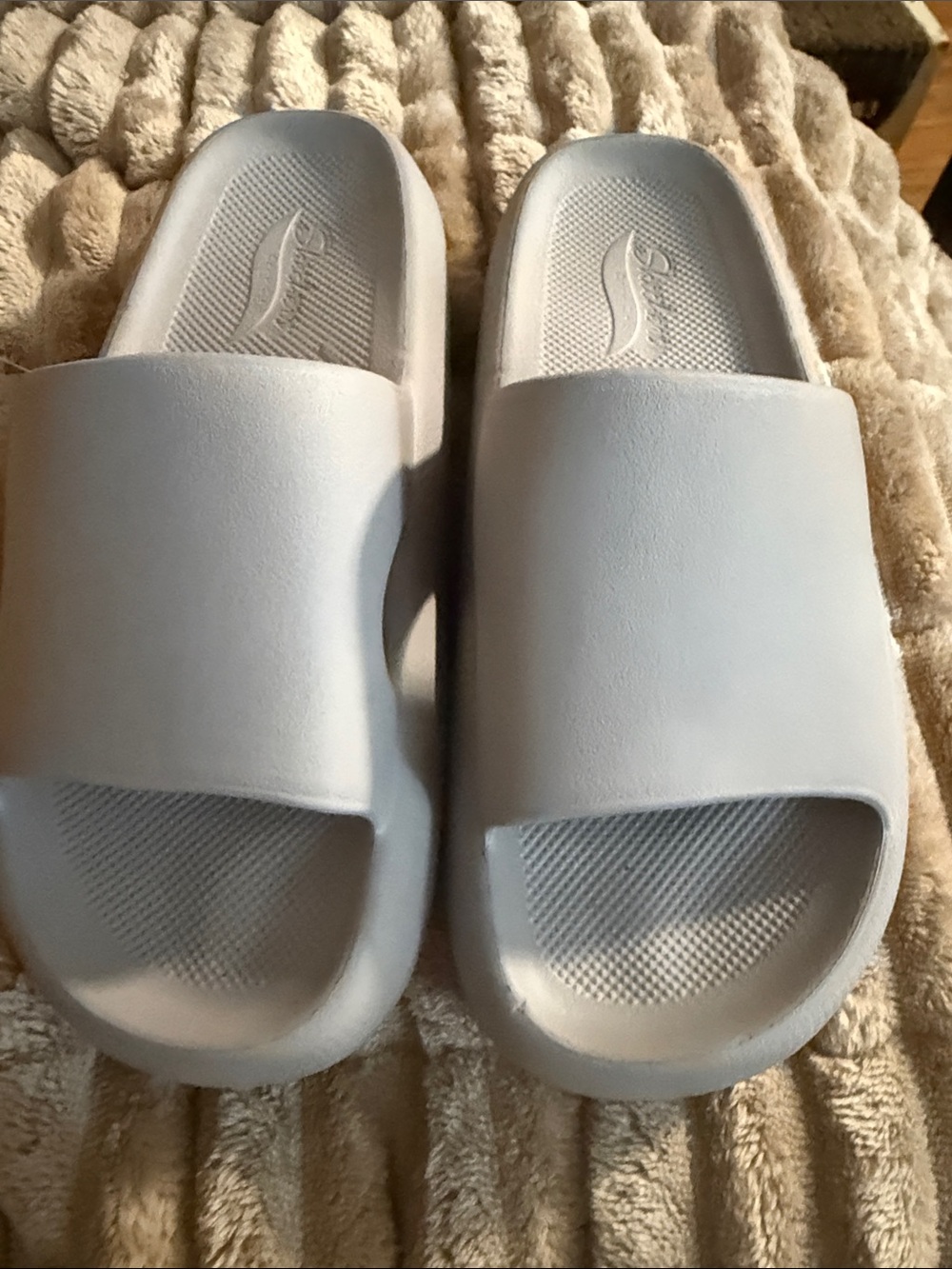 Skechers Light Gray Slip-On Slide Sandals
